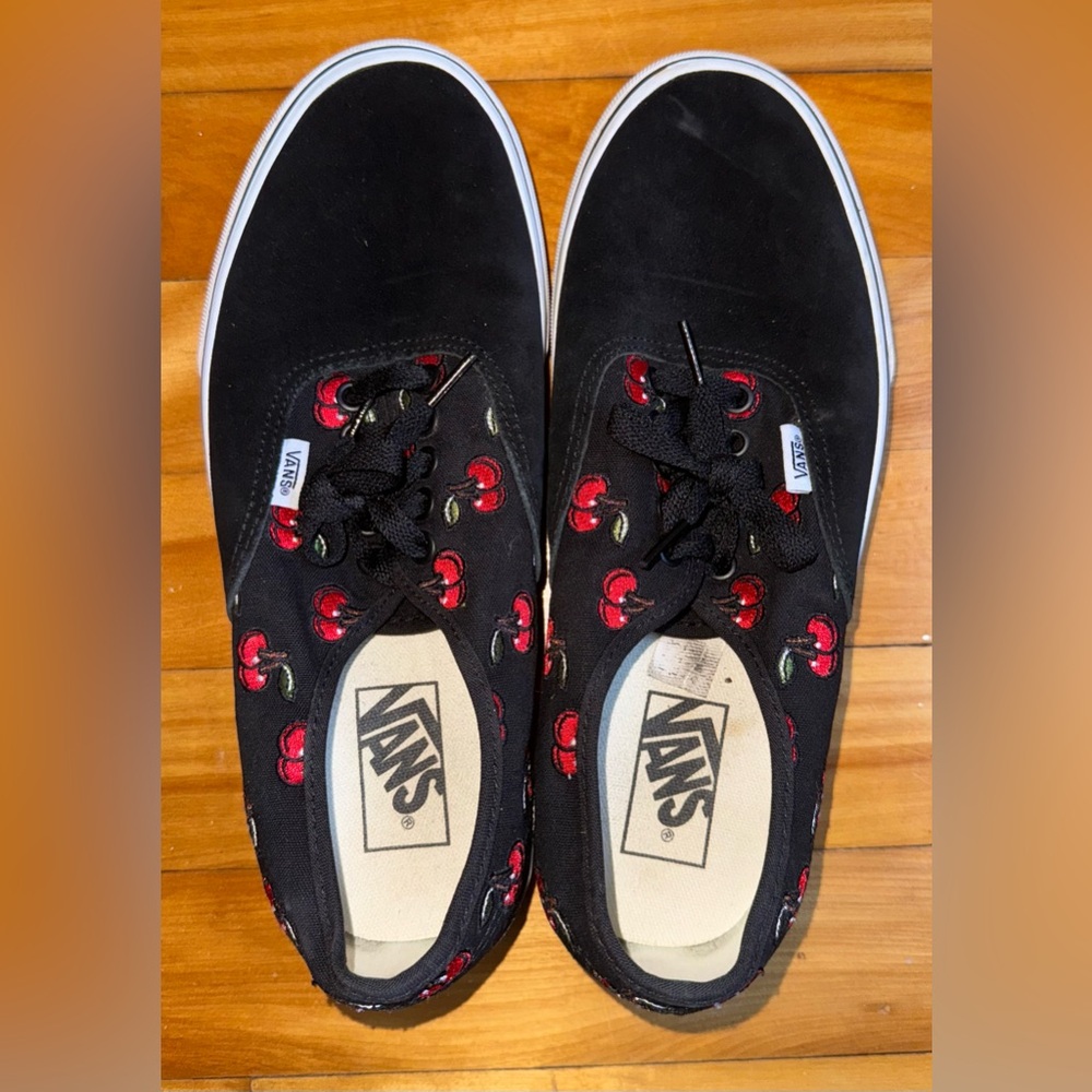 VANS 🍒